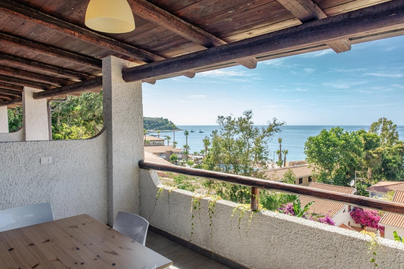 Terrazzino con vista mare · Cala Petrosa Resort
