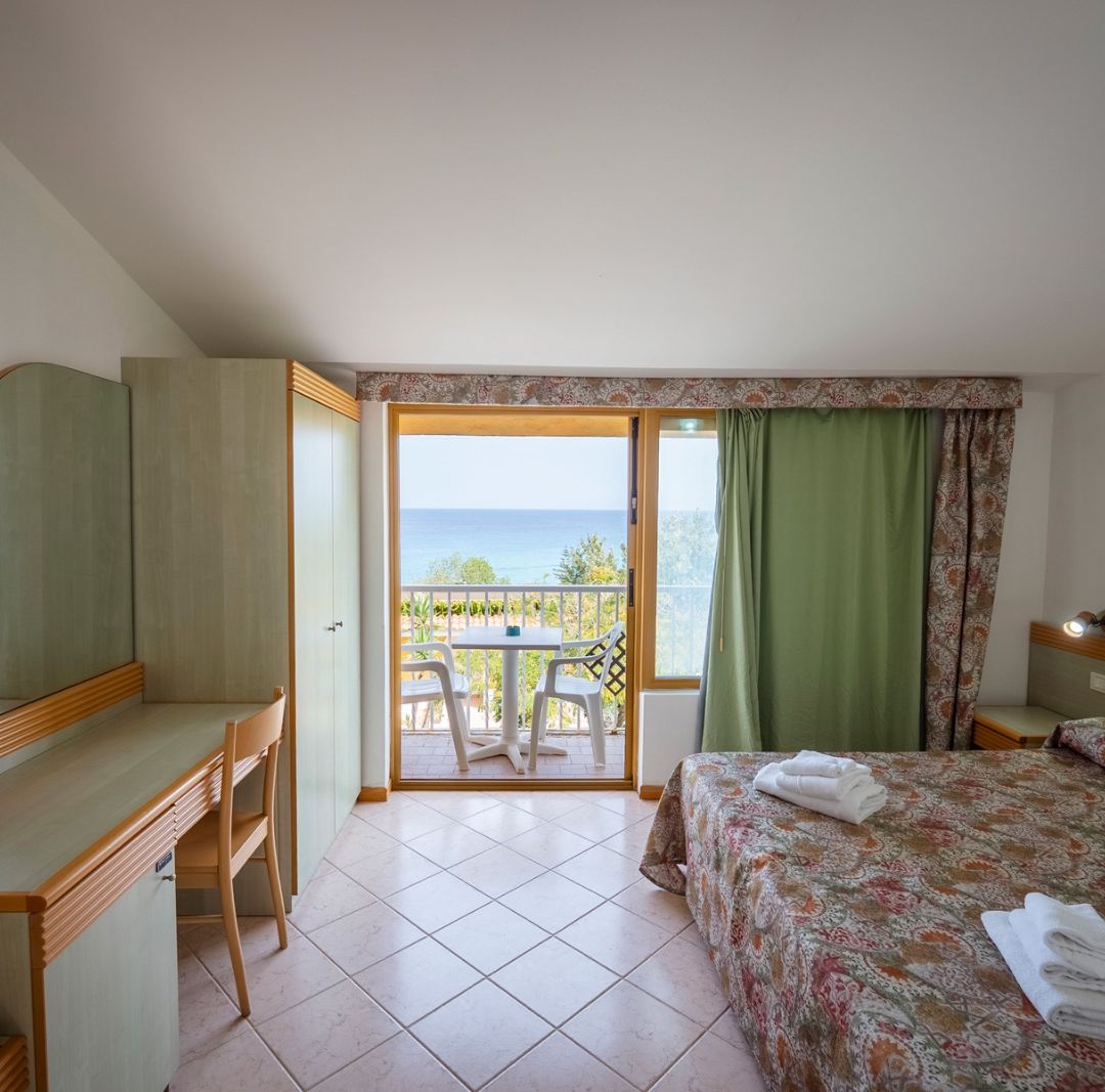 Standard Double with Sea View